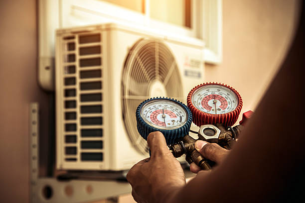 Professional Hvac technician working in Dudley, NC